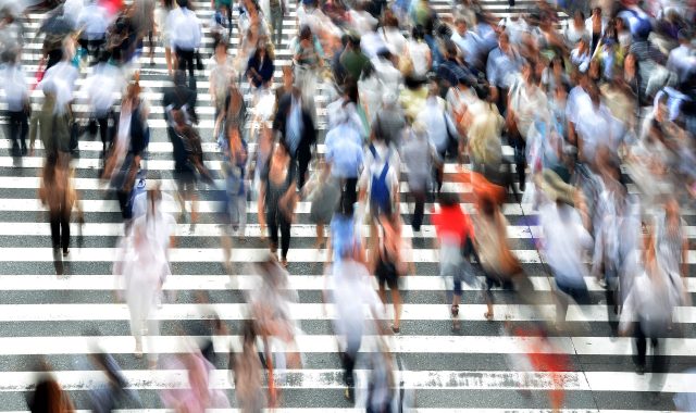 pedestrians-400811_1920 (1)